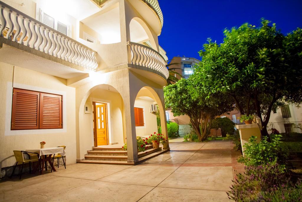 Apartment Mitrovic *